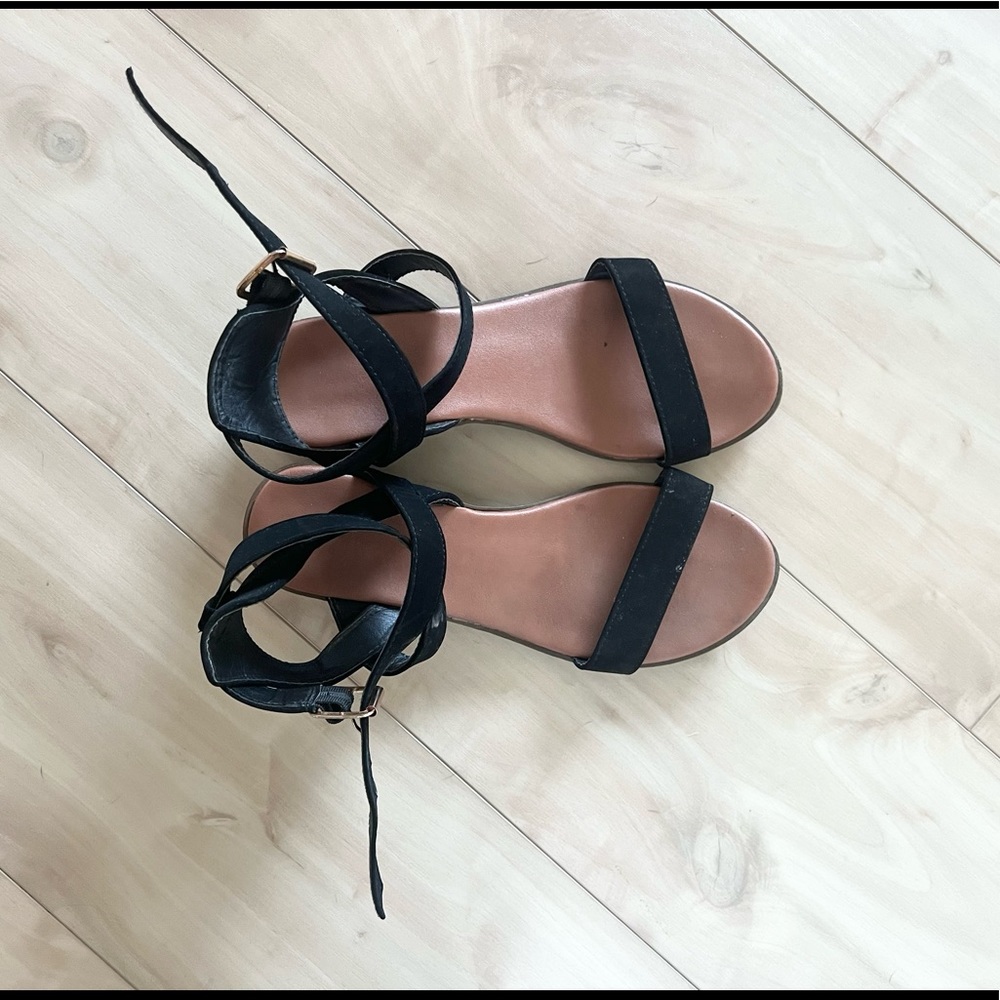 Black strappy sandals